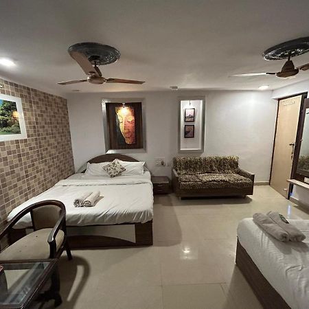 The Peach Tree Rooms Mount Abu Exterior photo