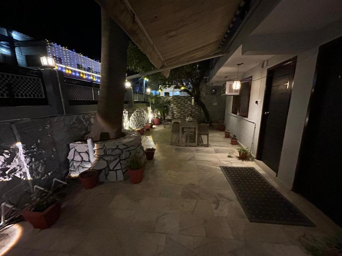 The Peach Tree Rooms Mount Abu Exterior photo