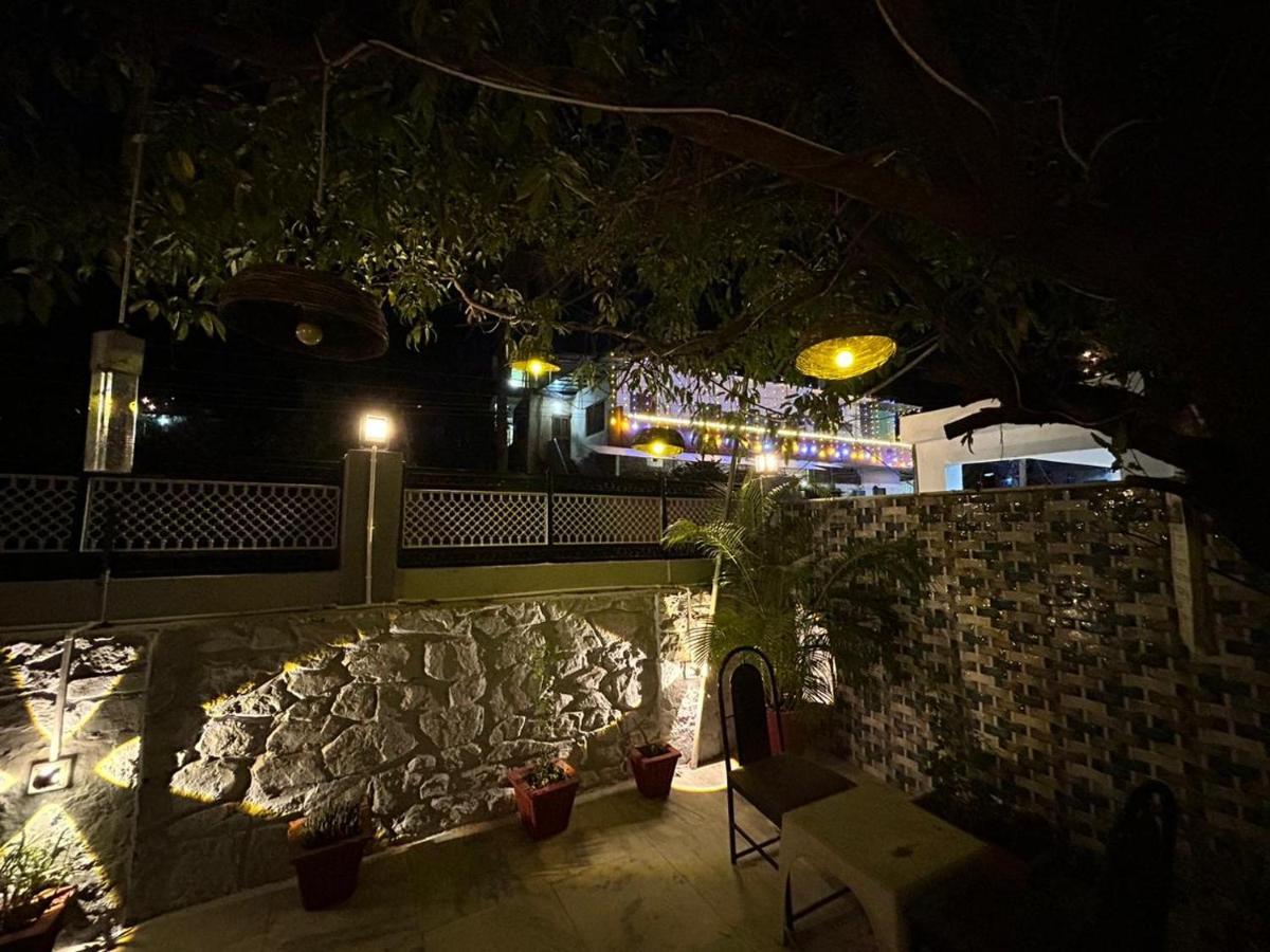 The Peach Tree Rooms Mount Abu Exterior photo