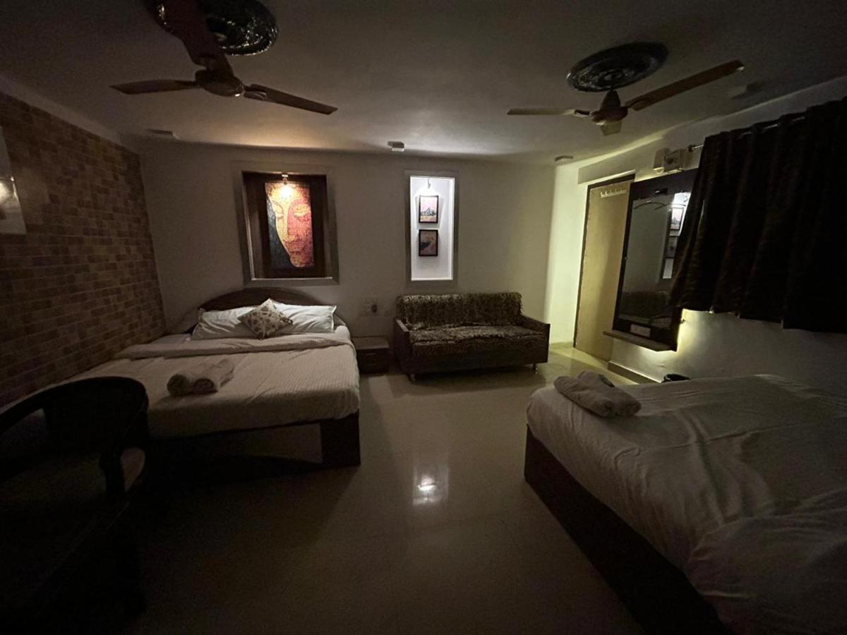 The Peach Tree Rooms Mount Abu Exterior photo