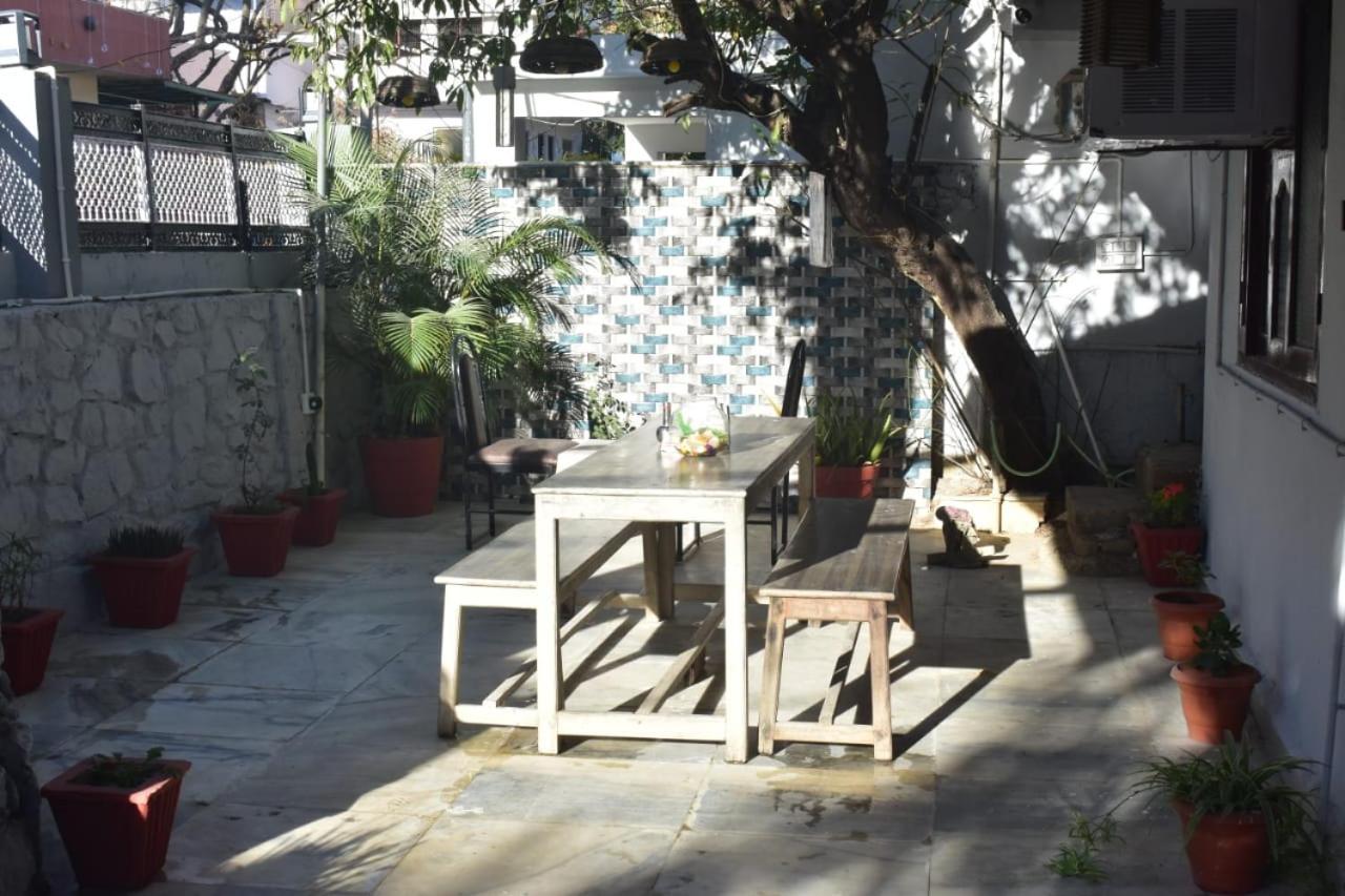 The Peach Tree Rooms Mount Abu Exterior photo