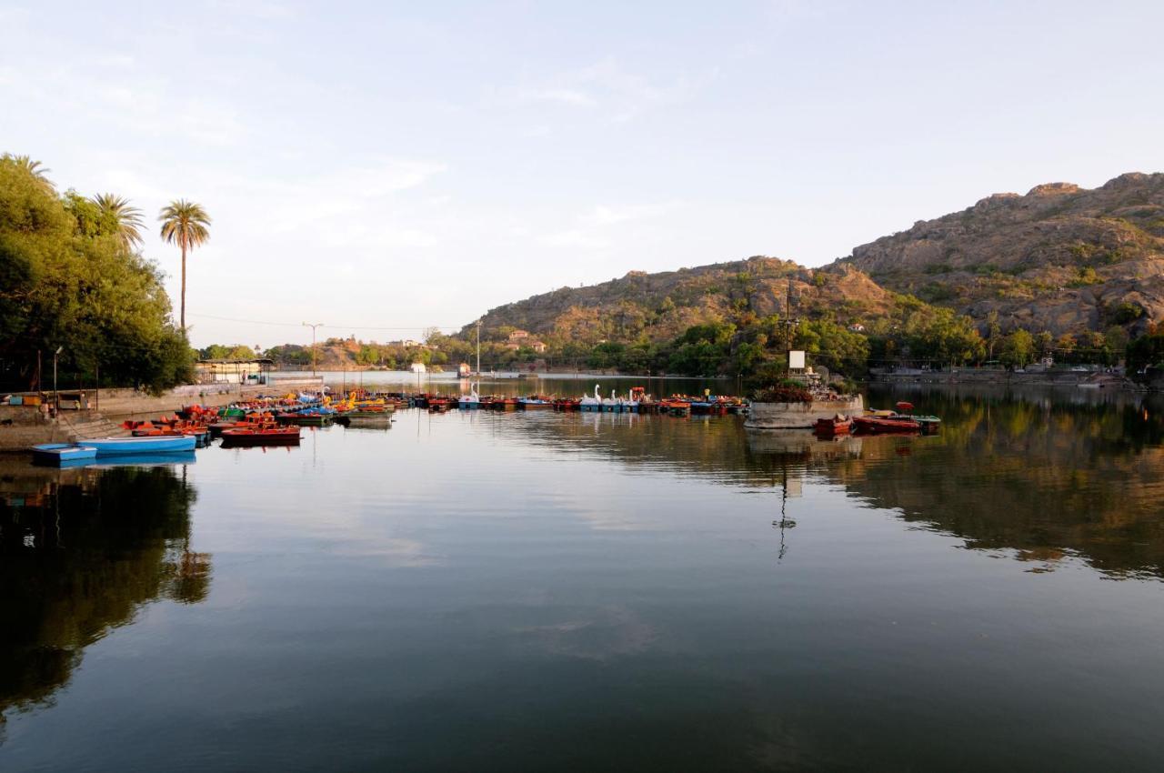 The Peach Tree Rooms Mount Abu Exterior photo